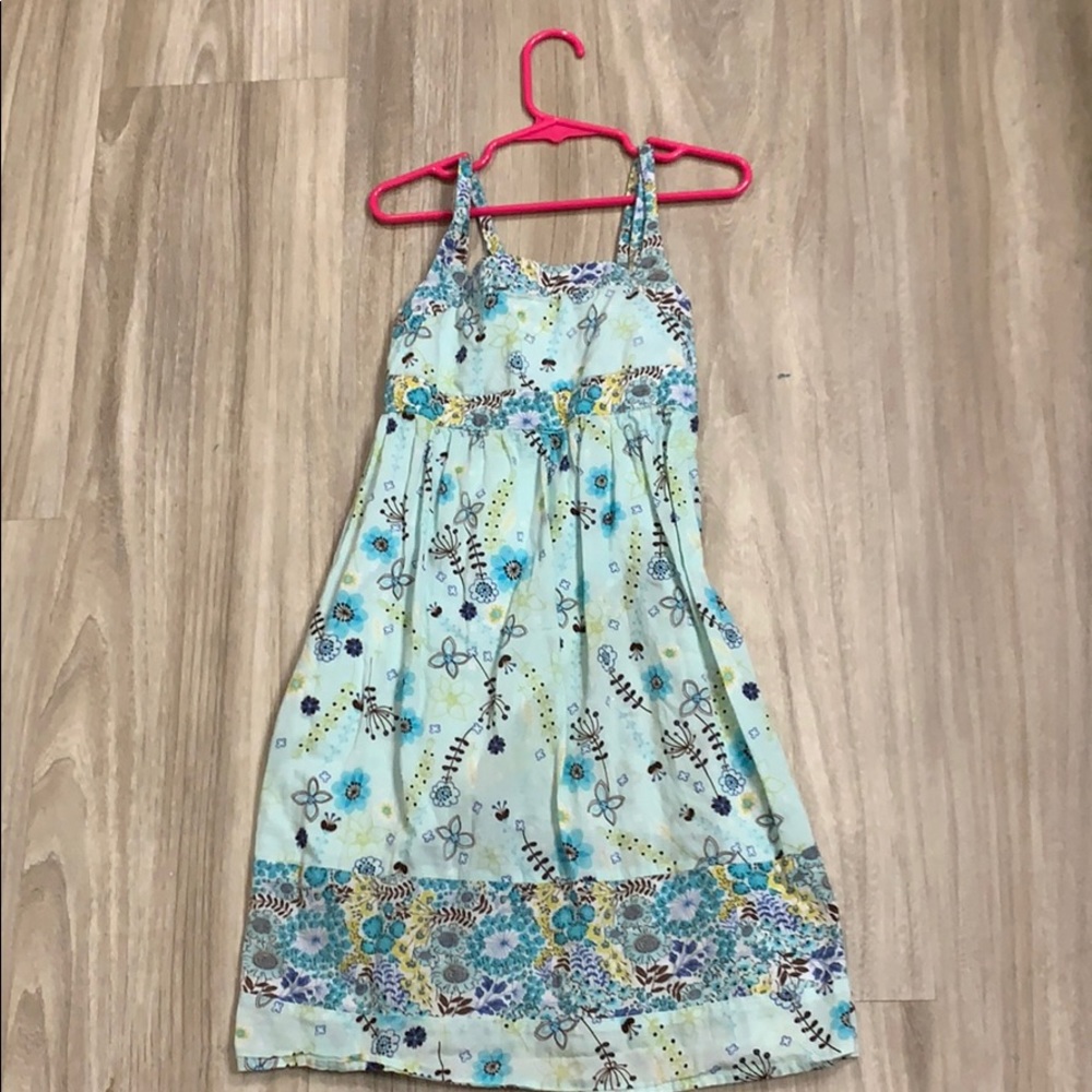 Girls dress